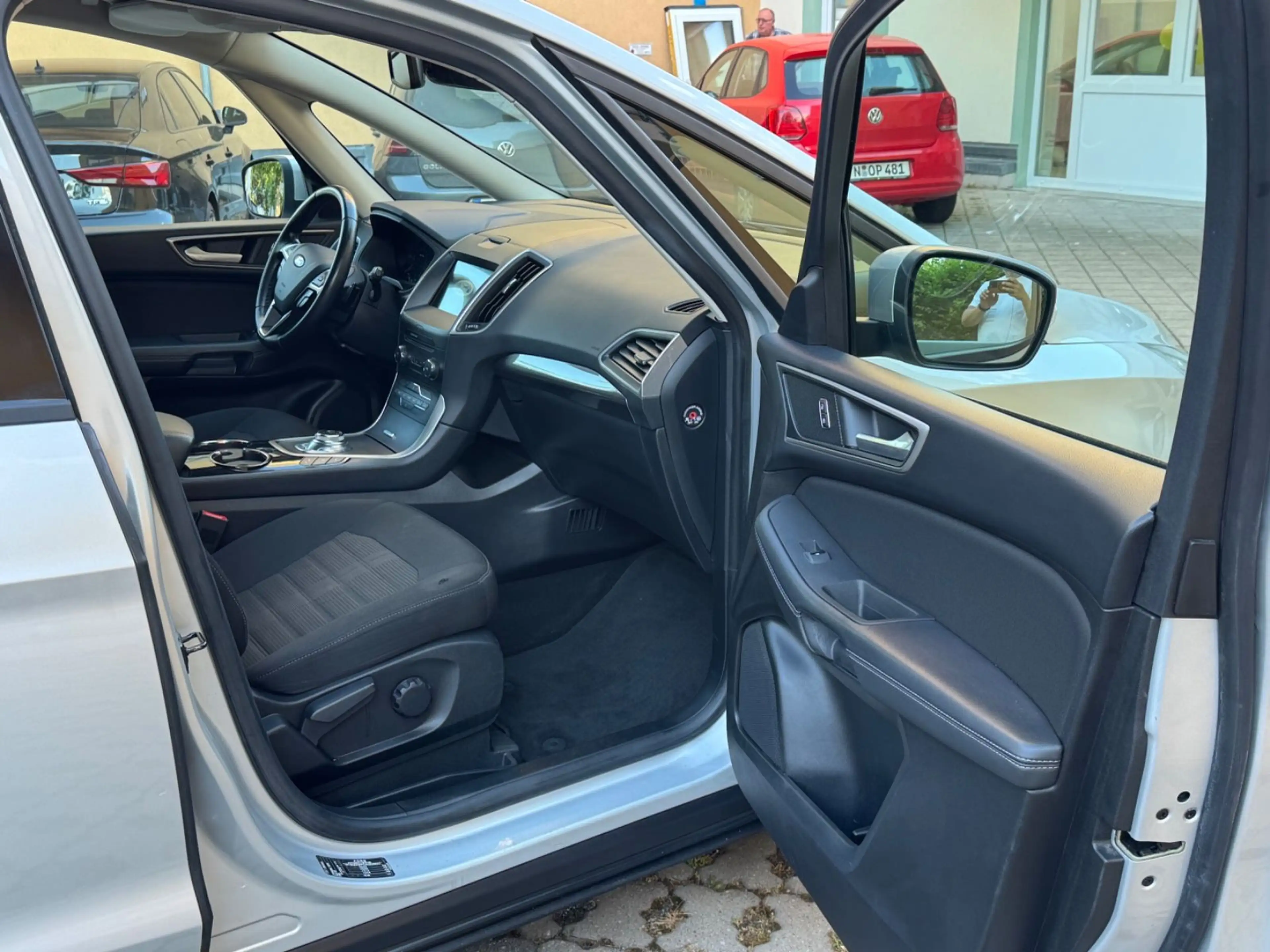 Ford Galaxy 2.0 TDCI 110 KW Automatik PDC Navi 7 Sitz — photo 8