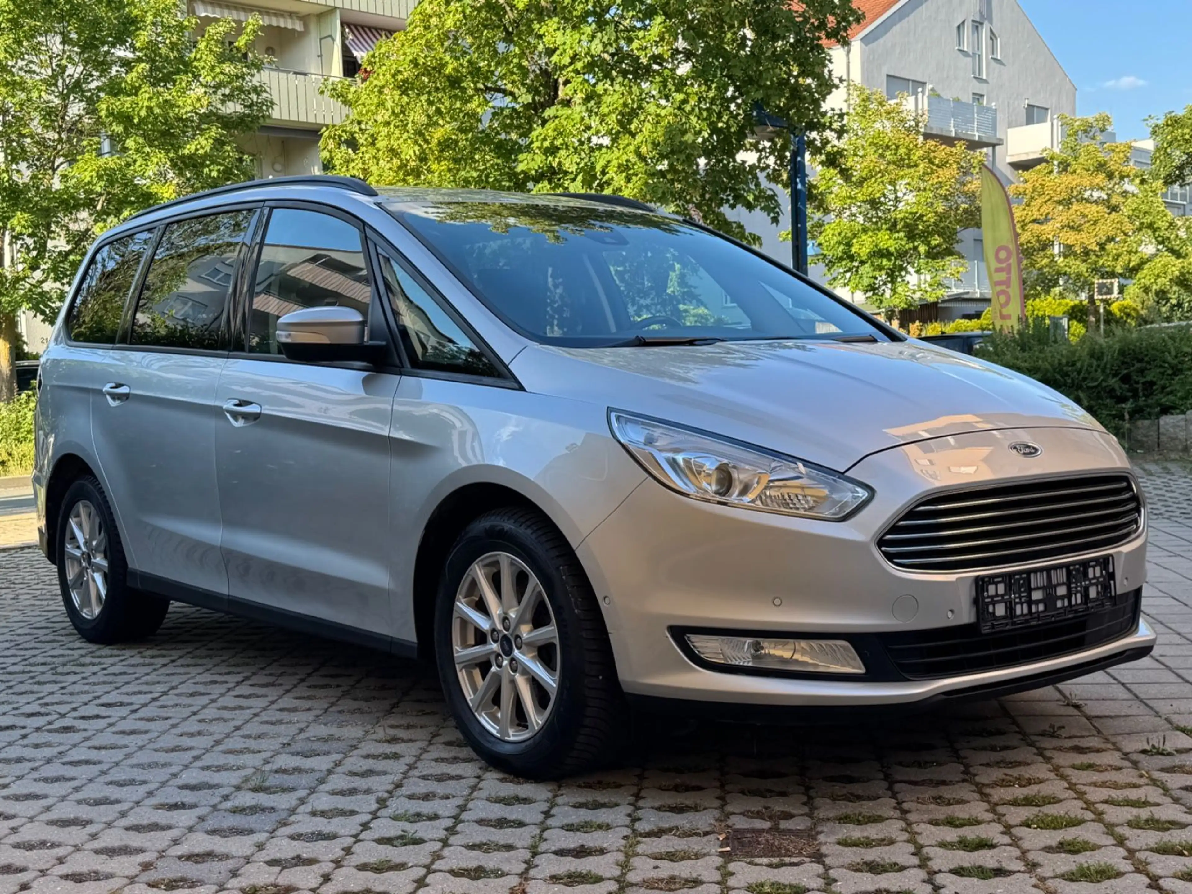 Ford Galaxy 2.0 TDCI 110 KW Automatik PDC Navi 7 Sitz — photo 3