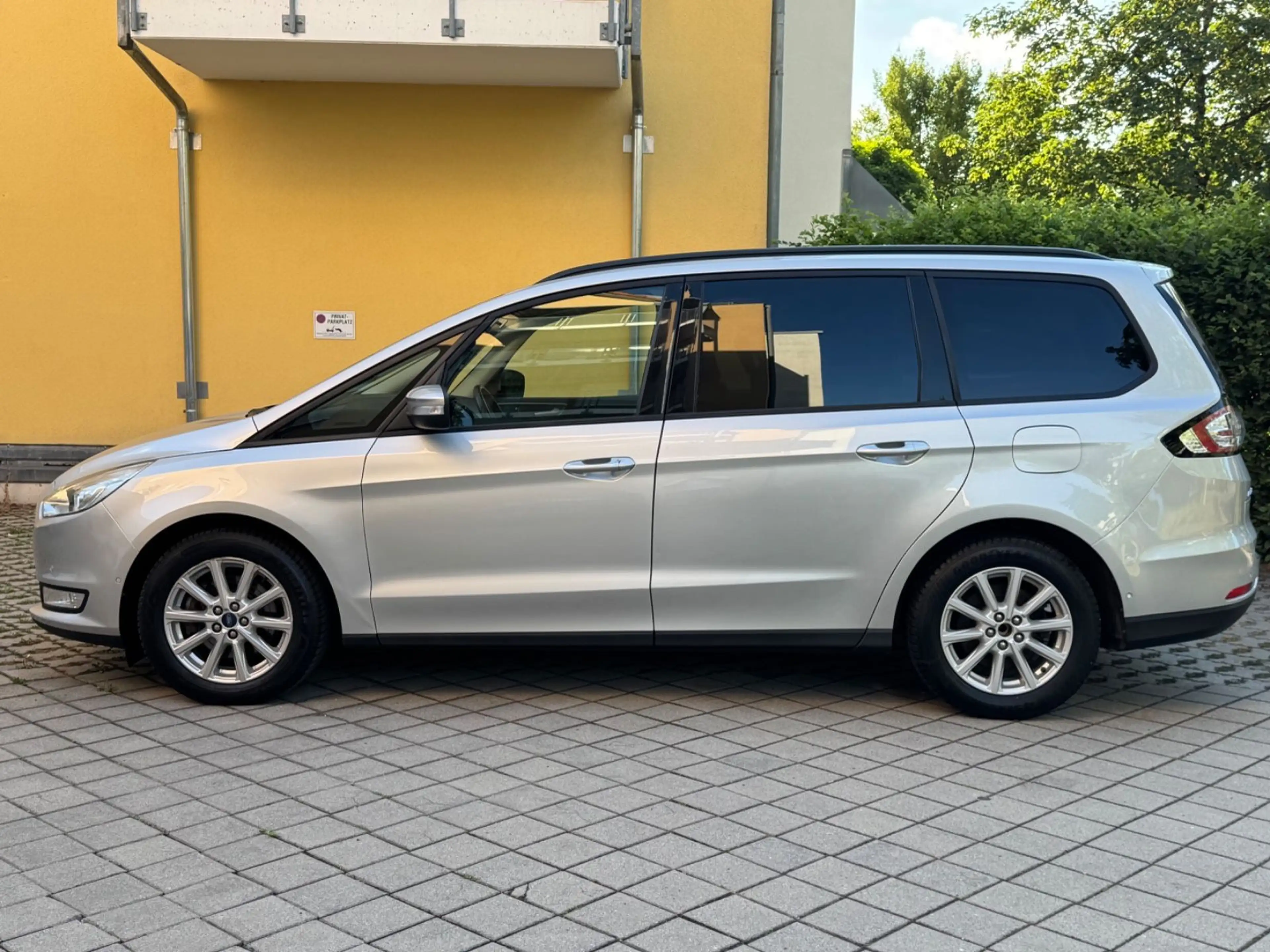 Ford Galaxy 2.0 TDCI 110 KW Automatik PDC Navi 7 Sitz — photo 5