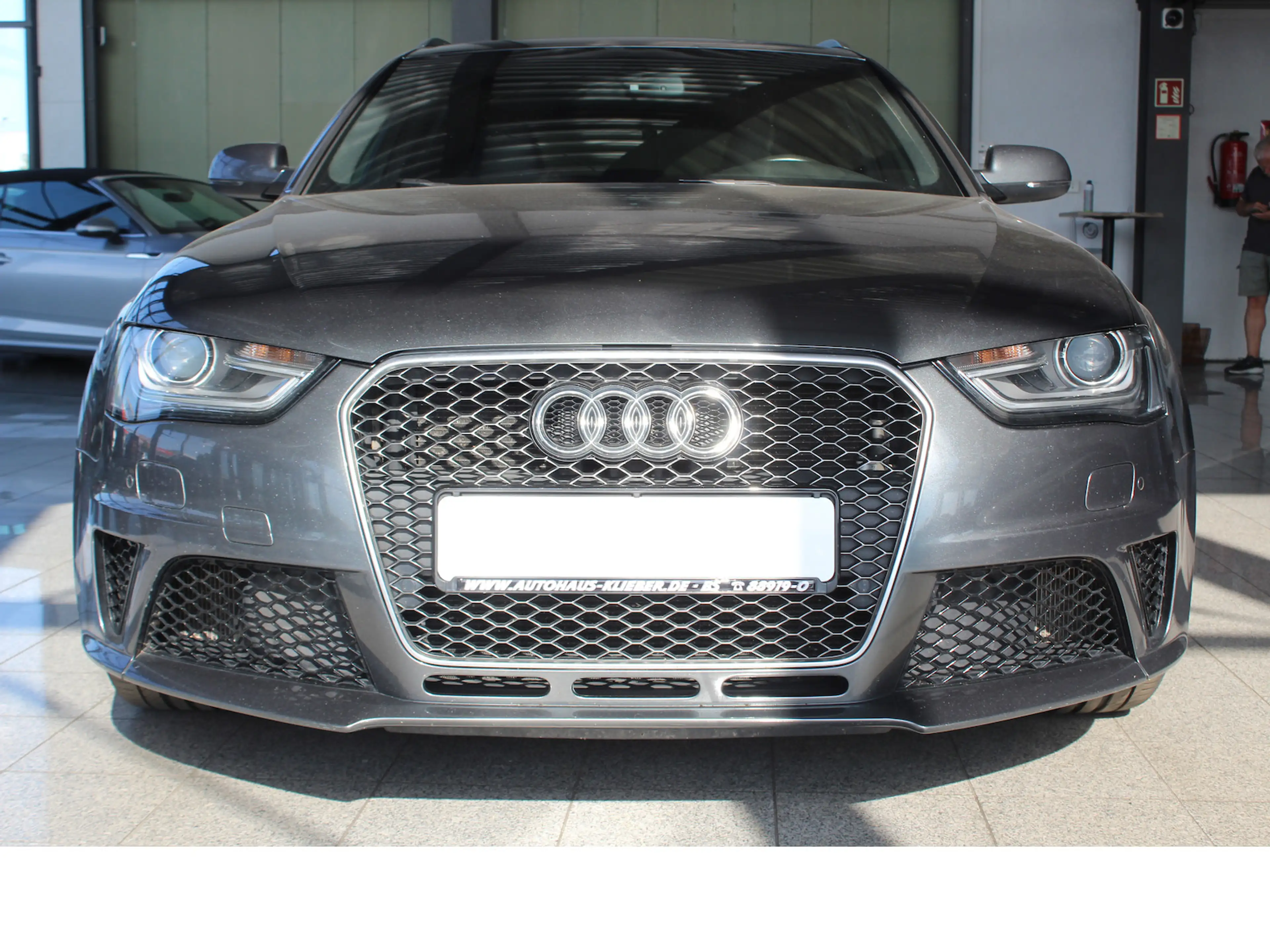 Audi RS4 4.2 FSI quattro NAVIGATION*XENON*GRA — photo 2