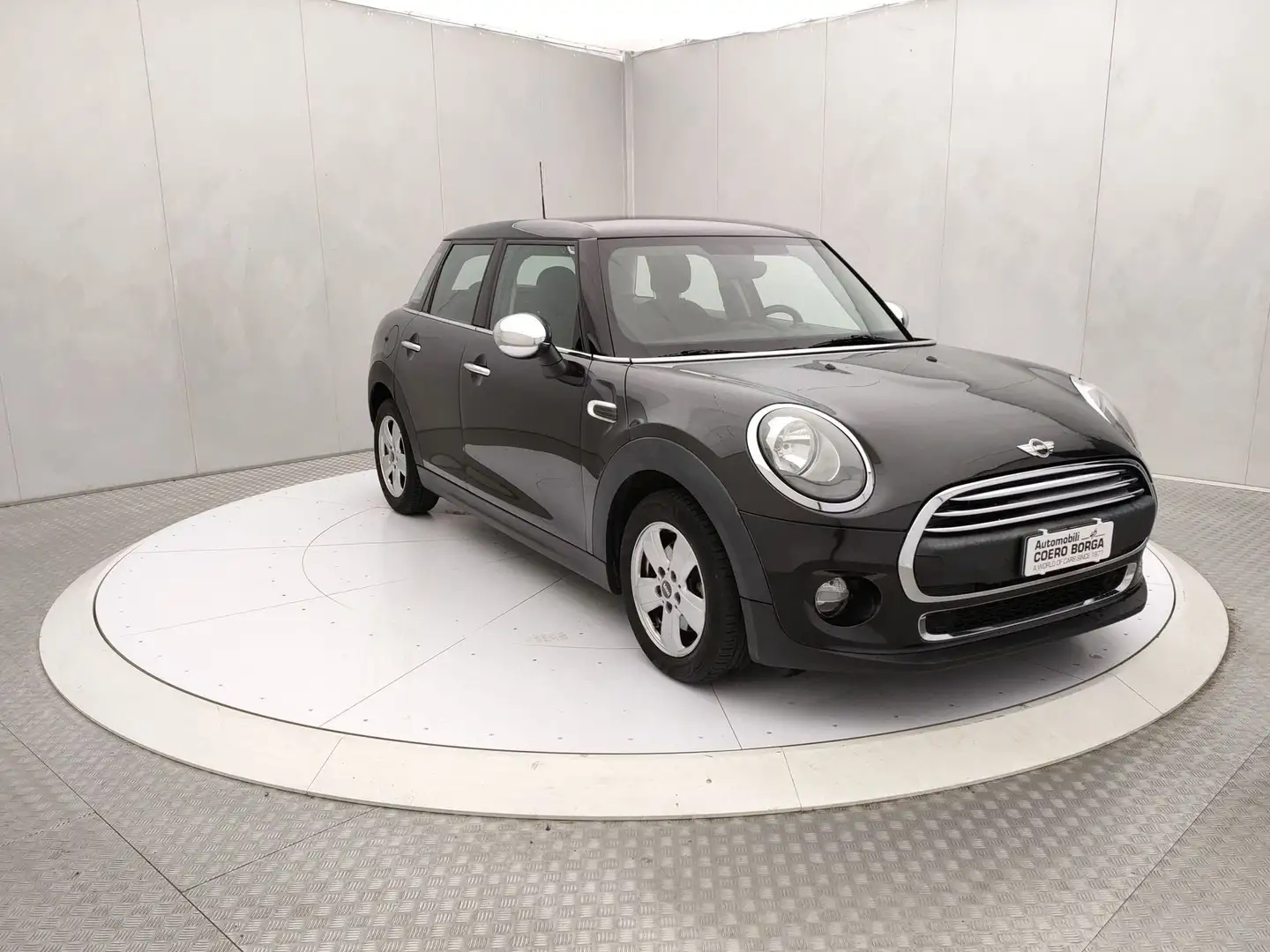 MINI One D Mini 1.5 One D Business 5 porte Schwarz - 1