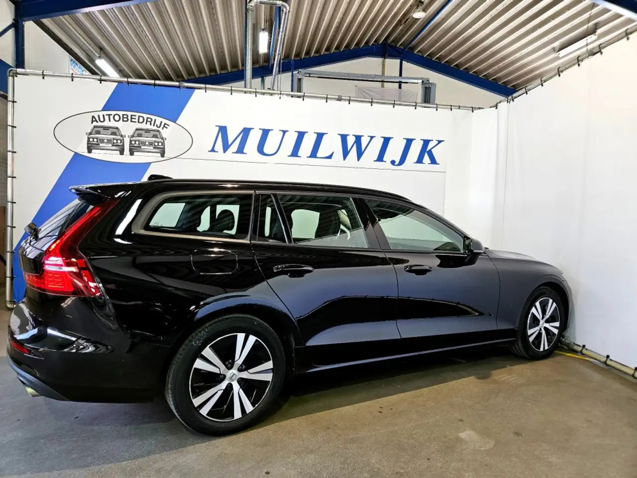 Volvo V60 2.0 B3 Momentum Advantage / CarPlay / Navi / NL Au, миниатюра 13