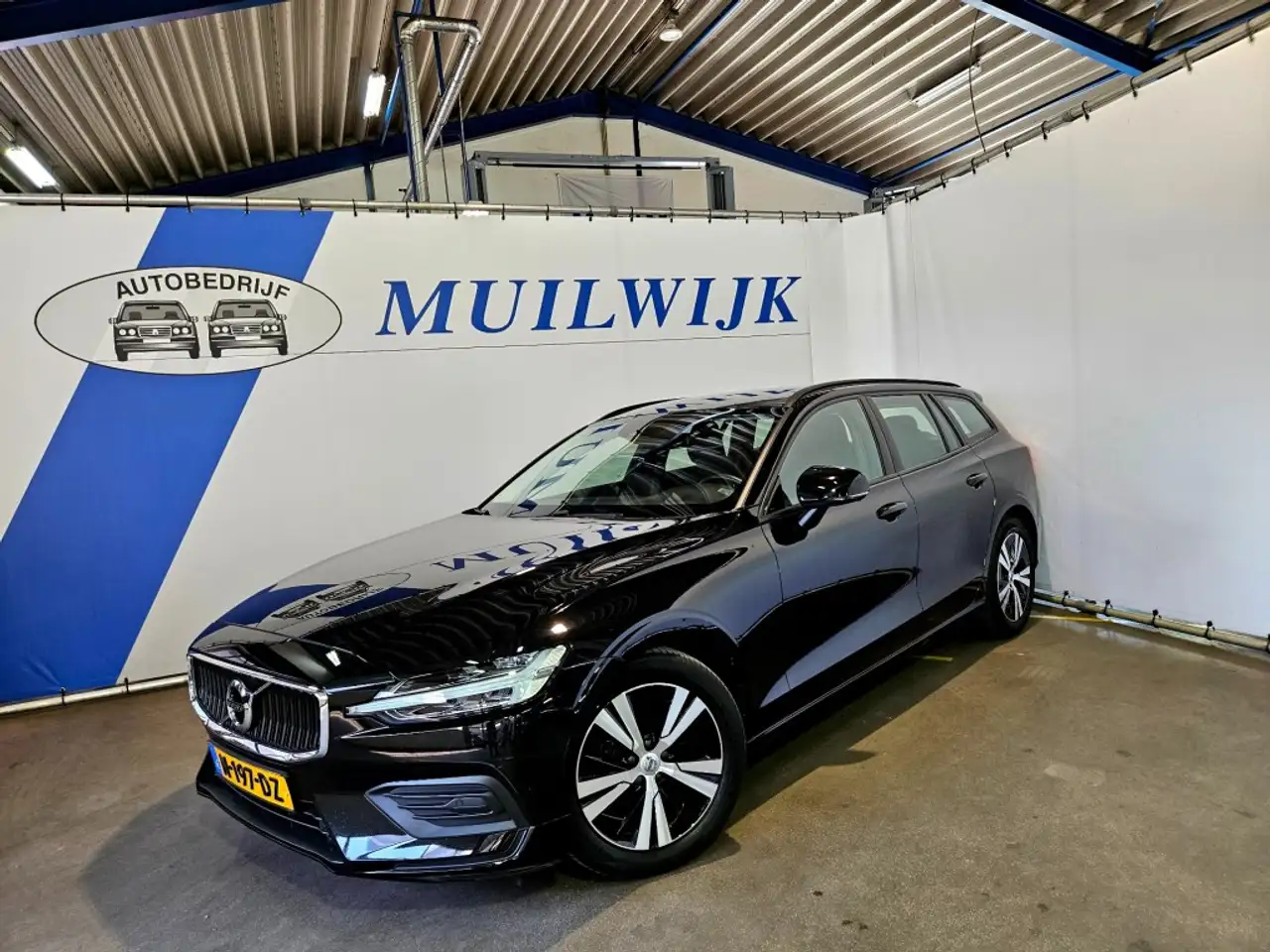 Volvo V60 2.0 B3 Momentum Advantage / CarPlay / Navi / NL Au, миниатюра 4