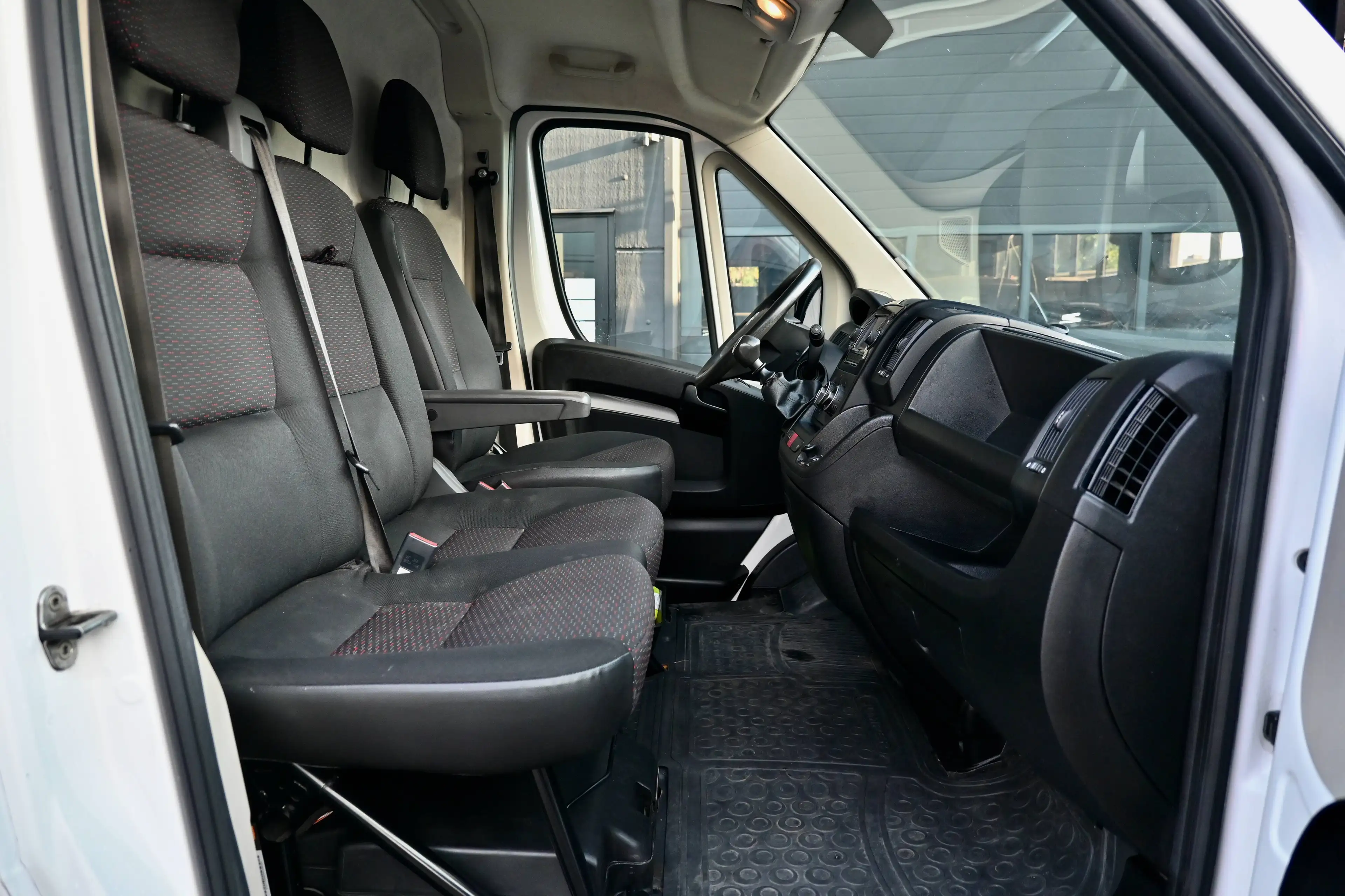 Citroen Jumper 2.2 BlueHDi L2H2 BTW21% - Facelift - Airco - Dakrek - CruiseControl — photo 13