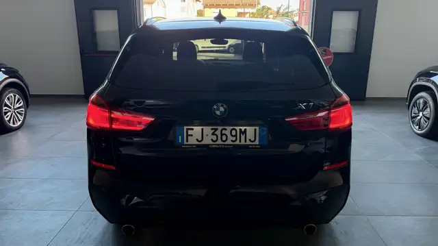 BMW X1 view 8