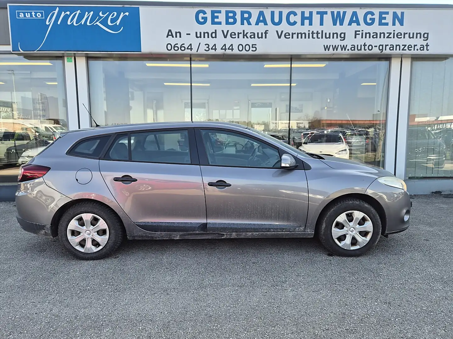 Renault Megane Mégane Grandtour Authentique dCi 90 DPF Grau - 1