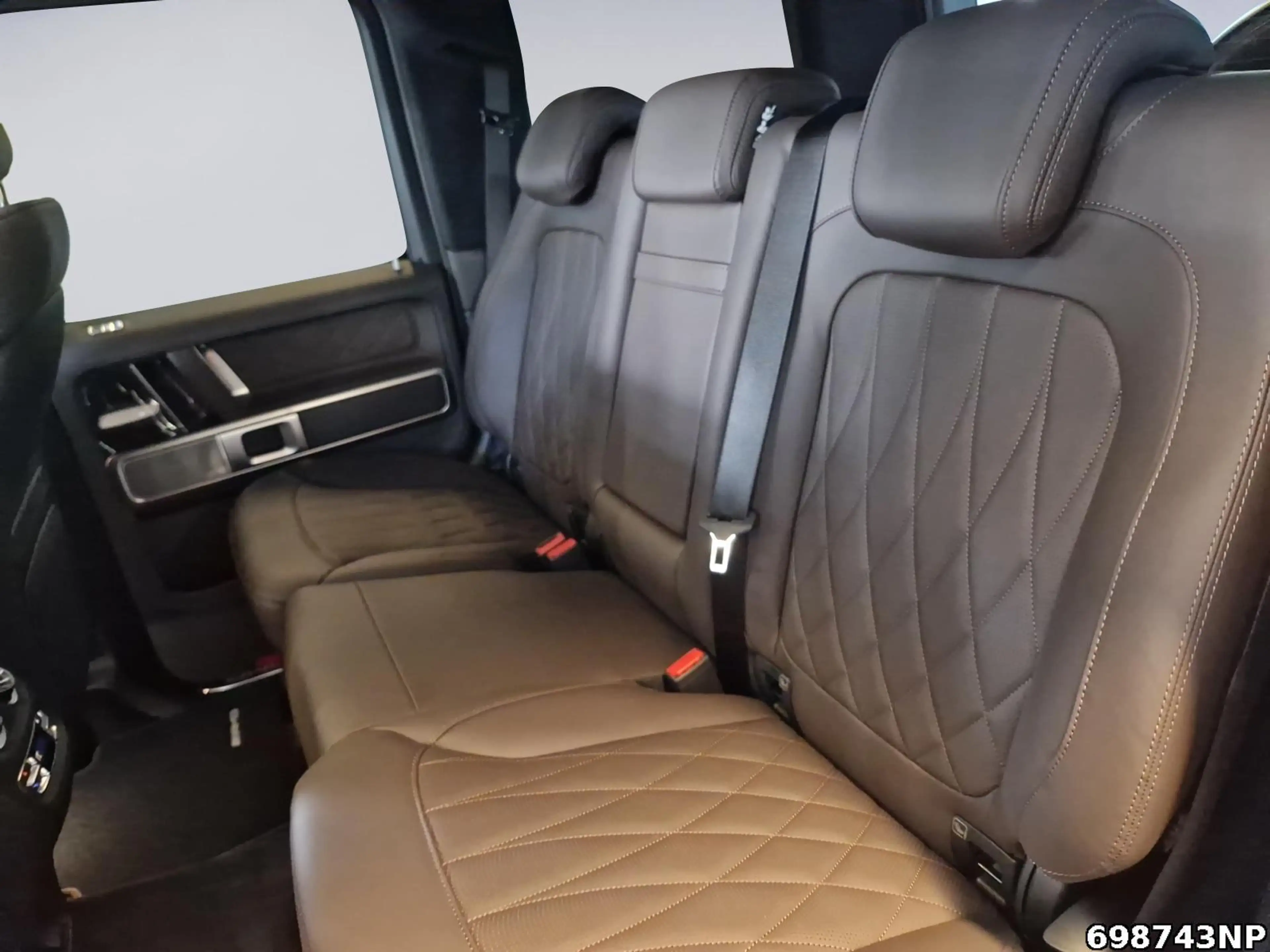 Mercedes-Benz G 63 AMG G 63 MULTIKONTUR+SUPERIOR+BURMESTER+22" — photo 11