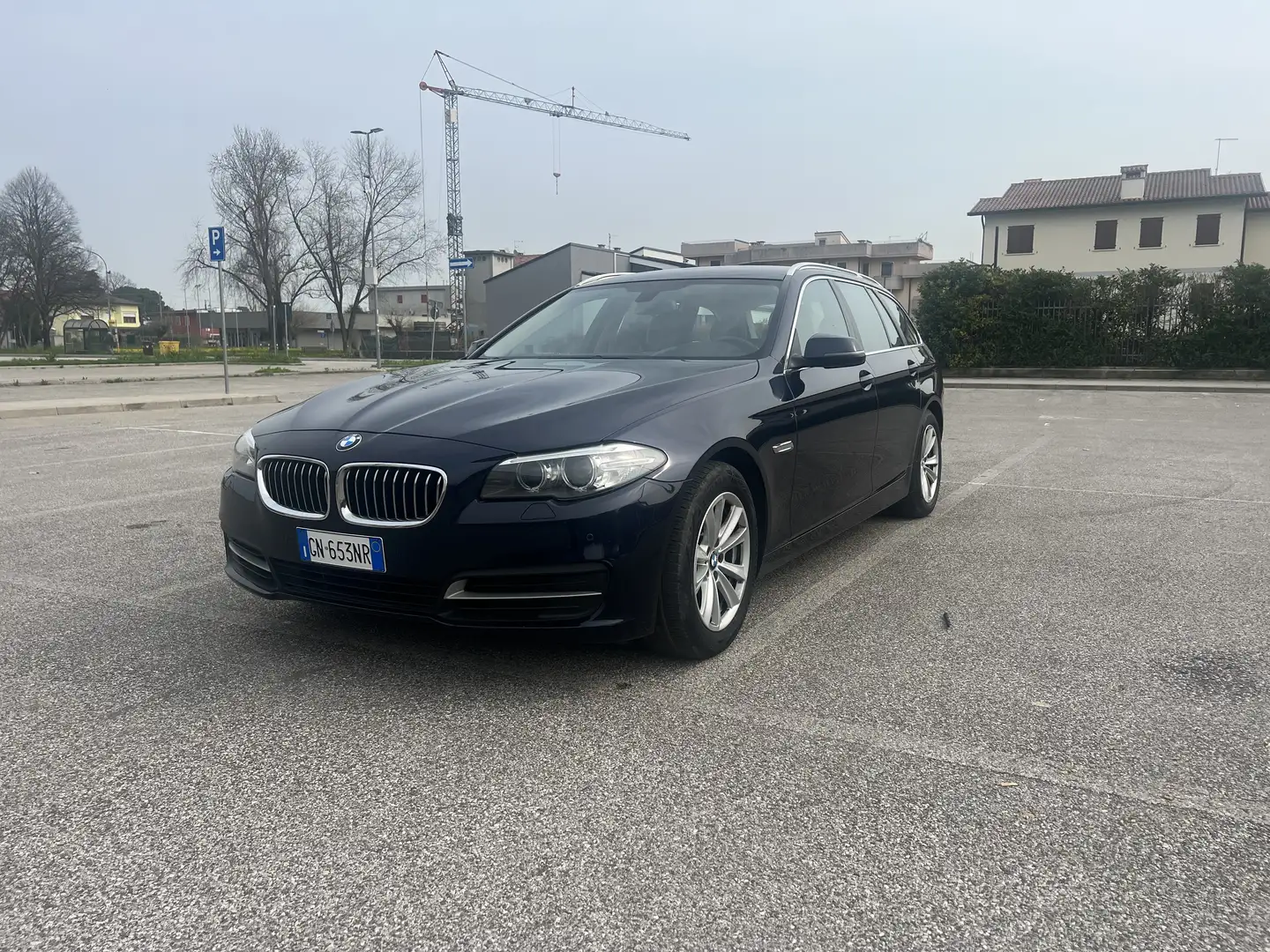 BMW 518 518d Touring Luxury Line - 1