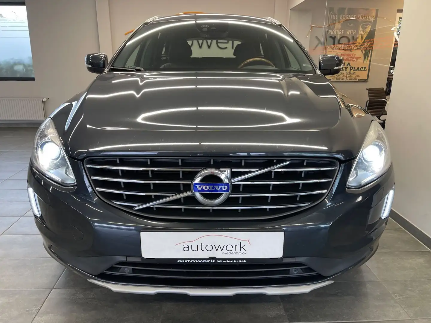 Volvo XC60 Summum AWD*AUT./Navi/Leder/Kamera/TÜVNEU* Gris - 2