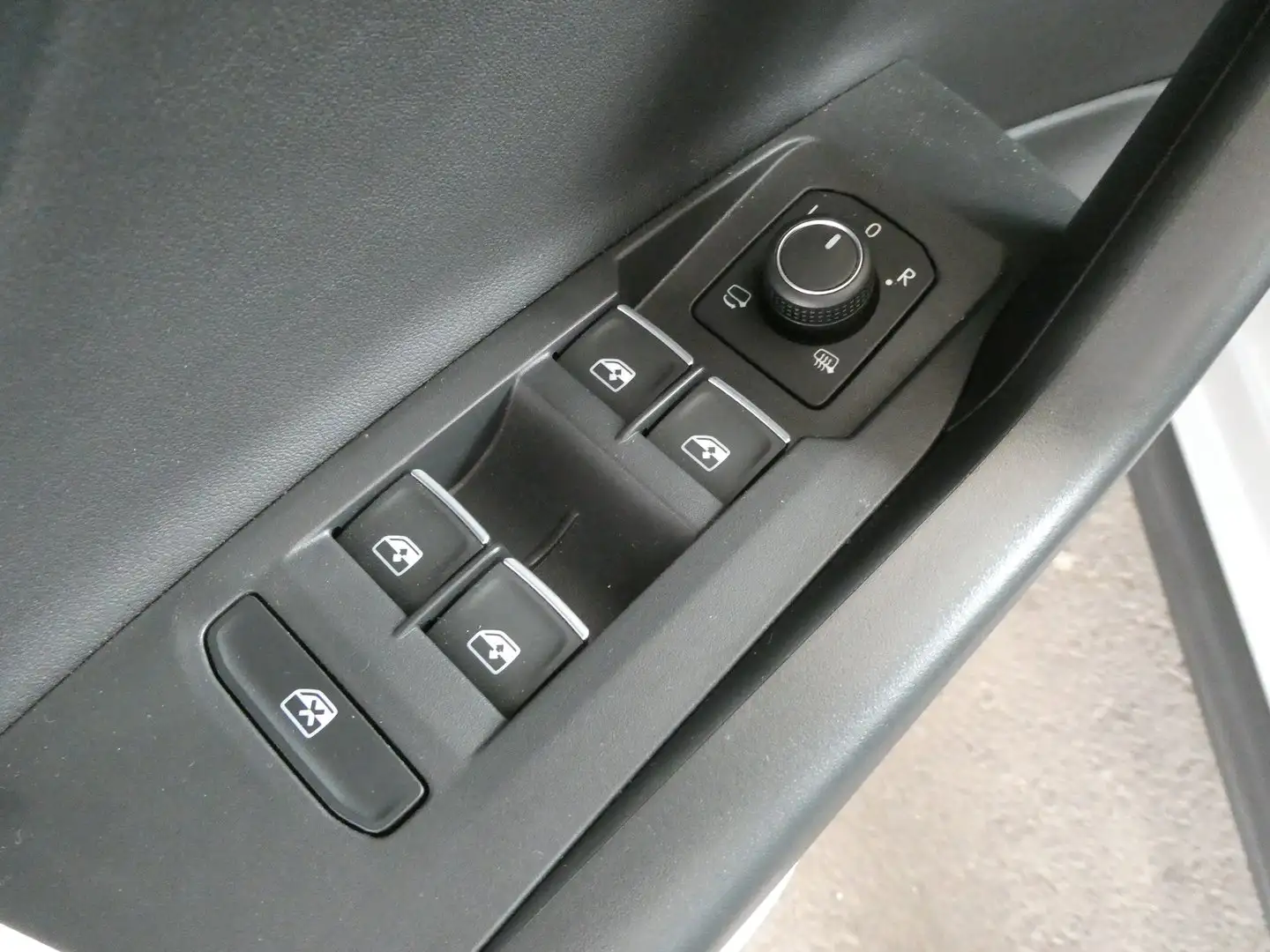 Volkswagen T-Cross Style TSI Silber - 2