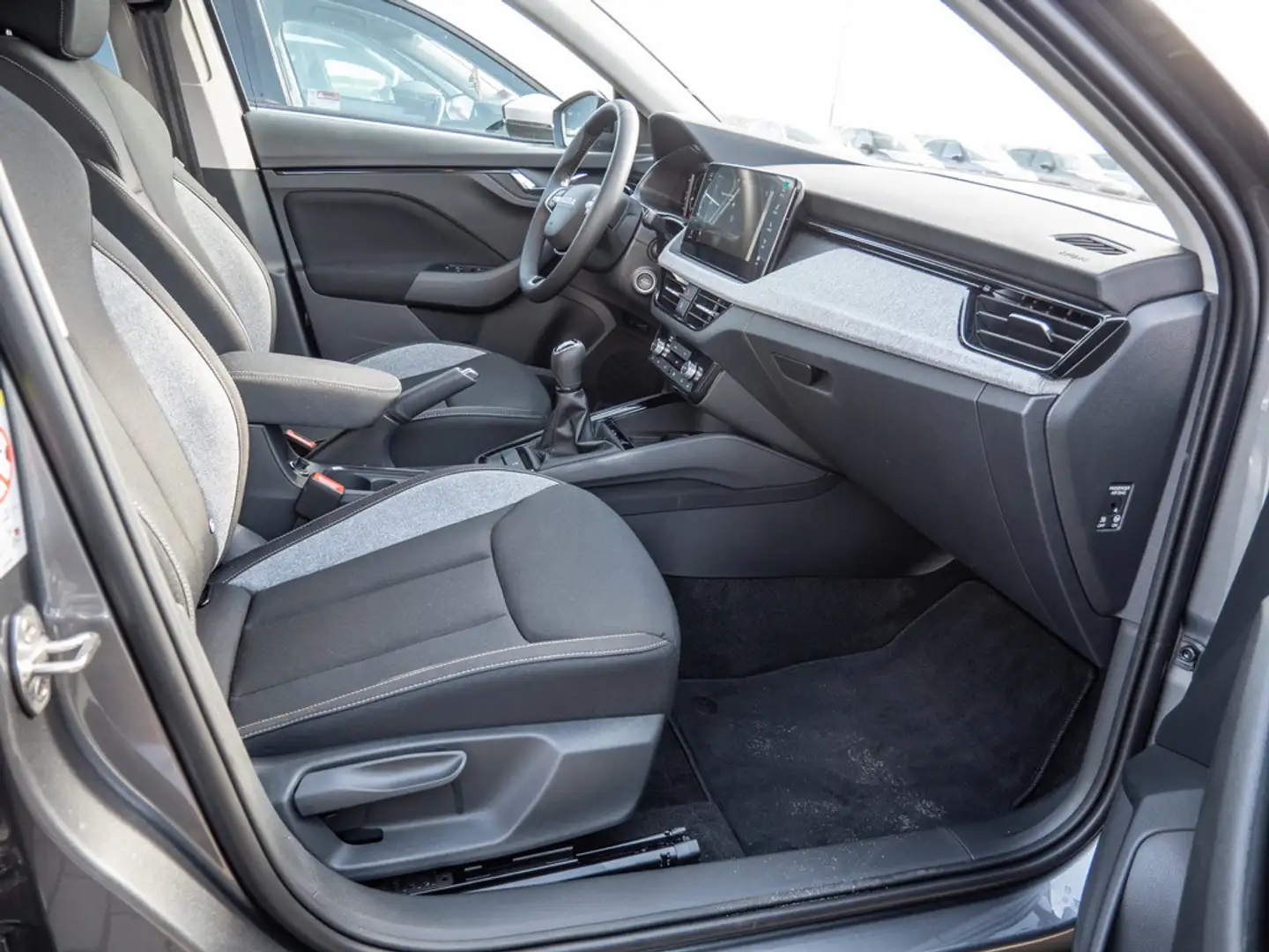 Skoda Scala 1.0 TSI Tour KAMERA NAVI ACC FACEL. LED Gris - 2