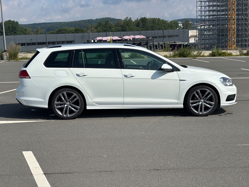 Volkswagen Golf VII 1.4 TSI Variant R-Line Lounge — photo 4