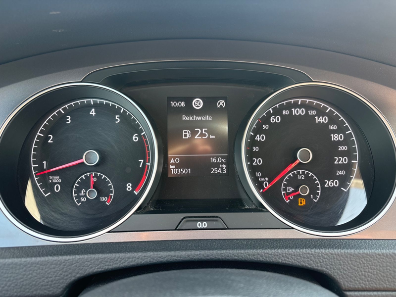 Volkswagen Golf VII 1.4 TSI Variant R-Line Lounge — photo 12