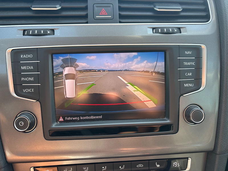 Volkswagen Golf VII 1.4 TSI Variant R-Line Lounge — photo 14