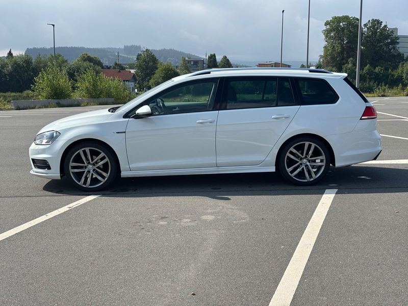 Volkswagen Golf VII 1.4 TSI Variant R-Line Lounge — photo 5