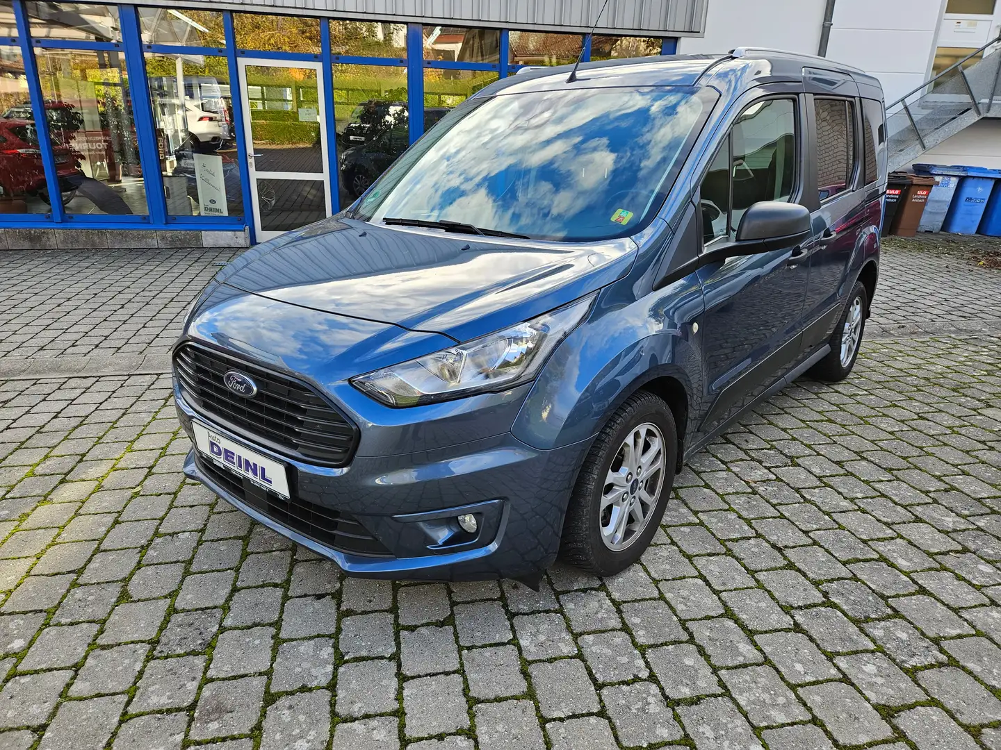 Ford Tourneo Connect Trend Blau - 1