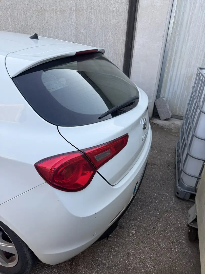 Alfa Romeo Giulietta 1.4 t. Distinctive 120cv - 2