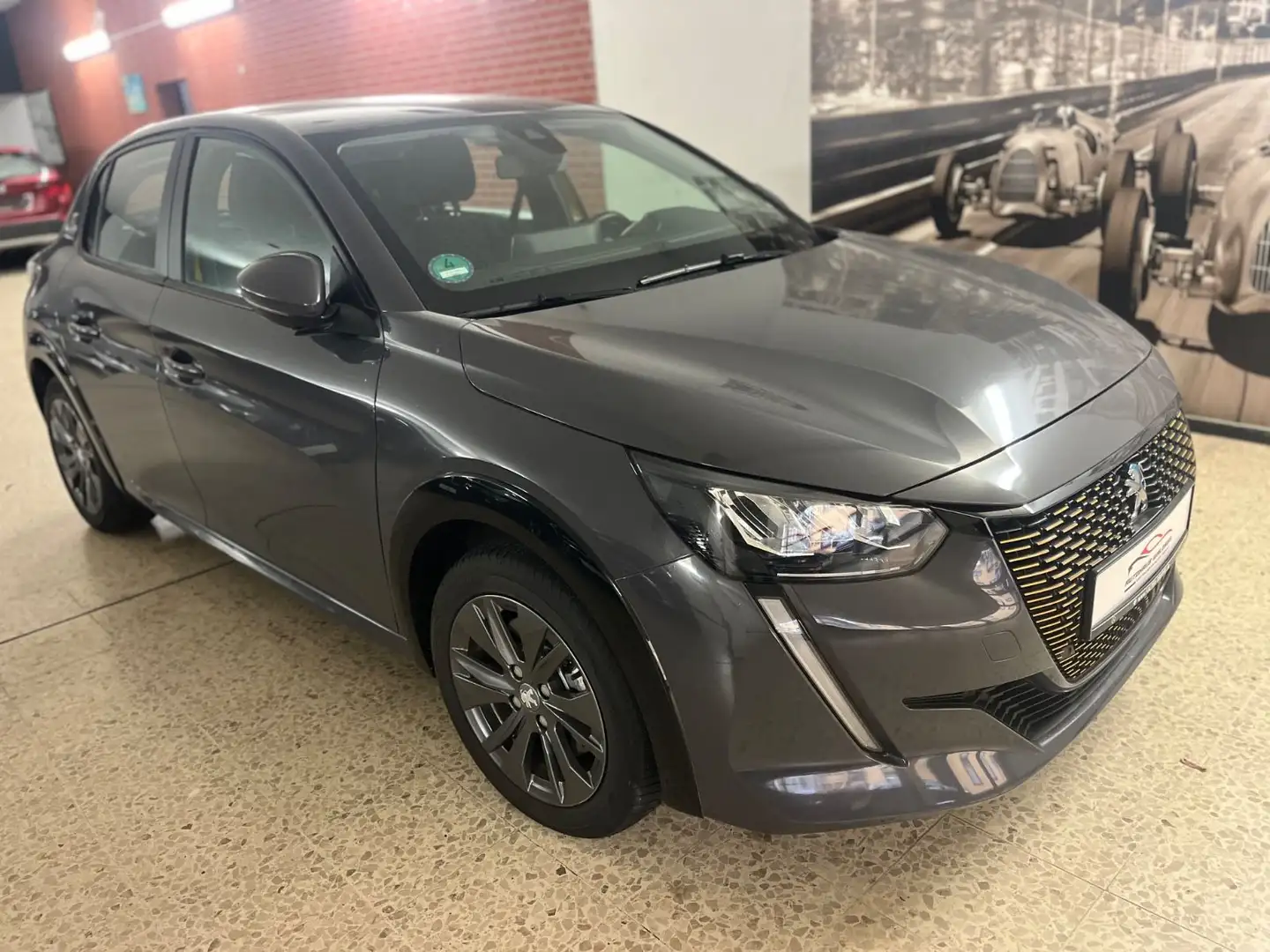 Peugeot 208 e- Active Pack/ Top Zustand/SH/ Grau foliert Gelb - 1