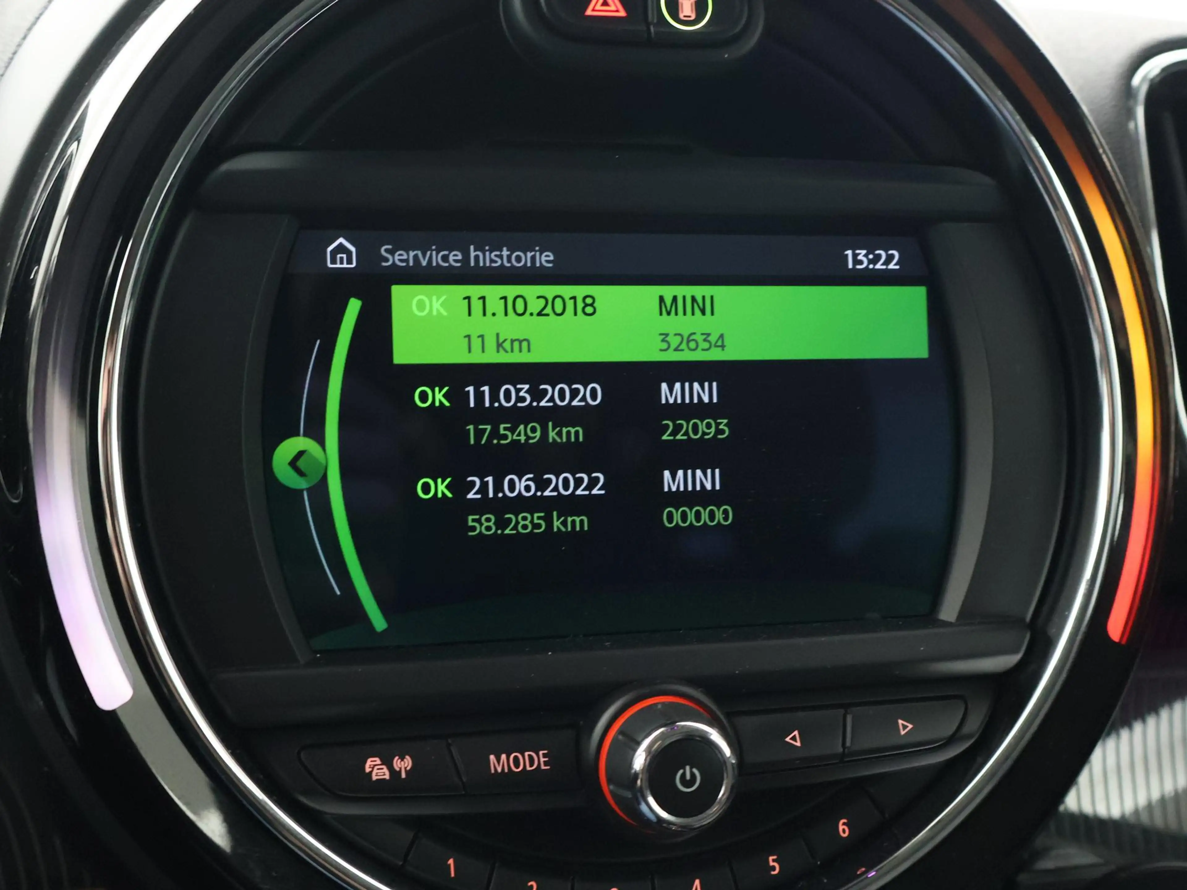 MINI Cooper S Countryman 2.0 COOPERS 192 PK AUT. ALL4 CHILI + HEAD-UP | ADA — photo 44