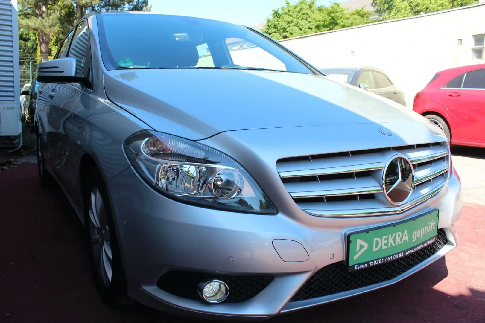 Mercedes-Benz B 200 AUTOMATIK EXKLUSIV LEDER BRAUN NAVI AHK Argent - 2