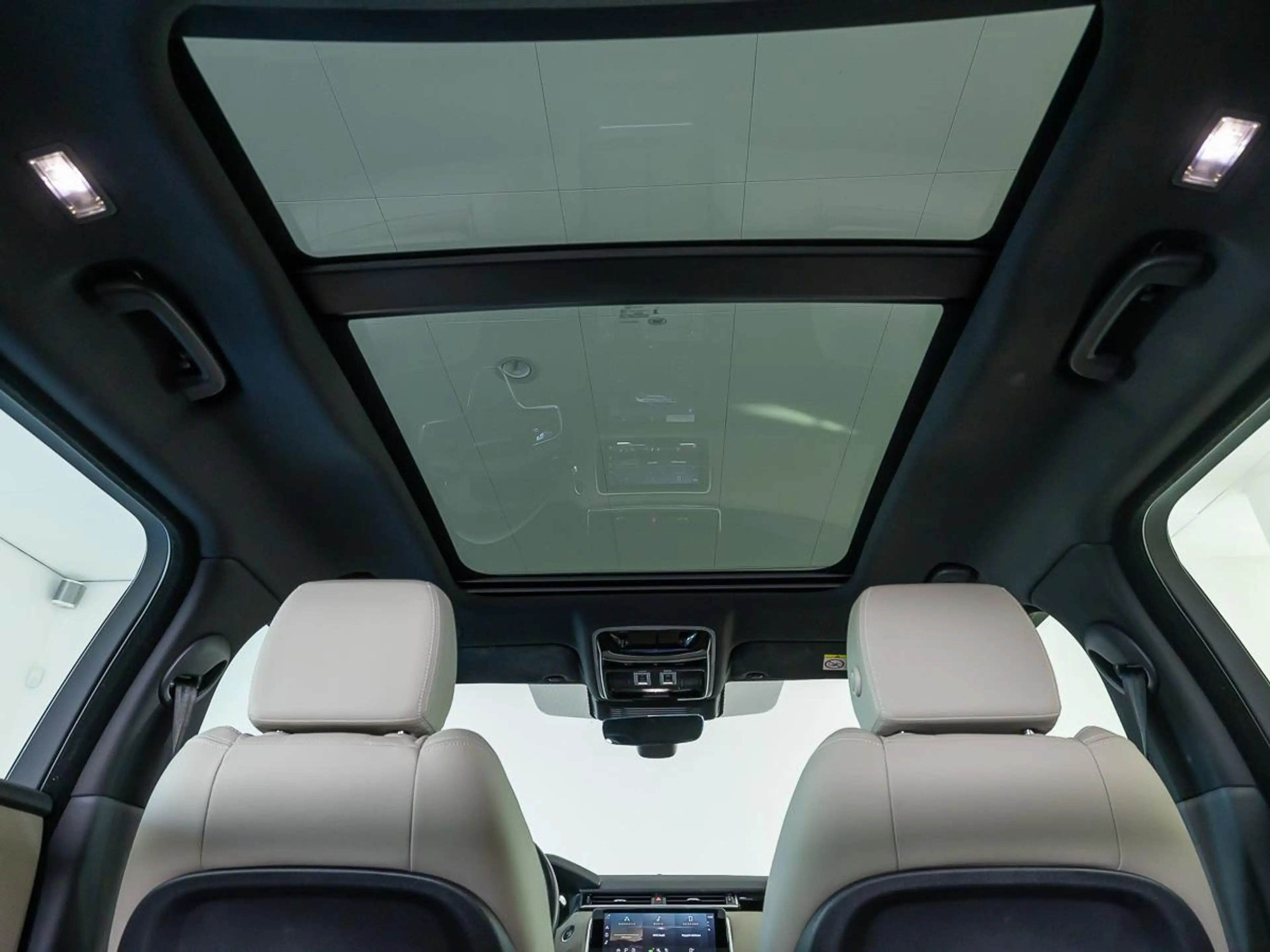 Land Rover Range Rover Velar 2.0 P400e R-Dynamic SE | Head-Up | Stoelventilatie — photo 13