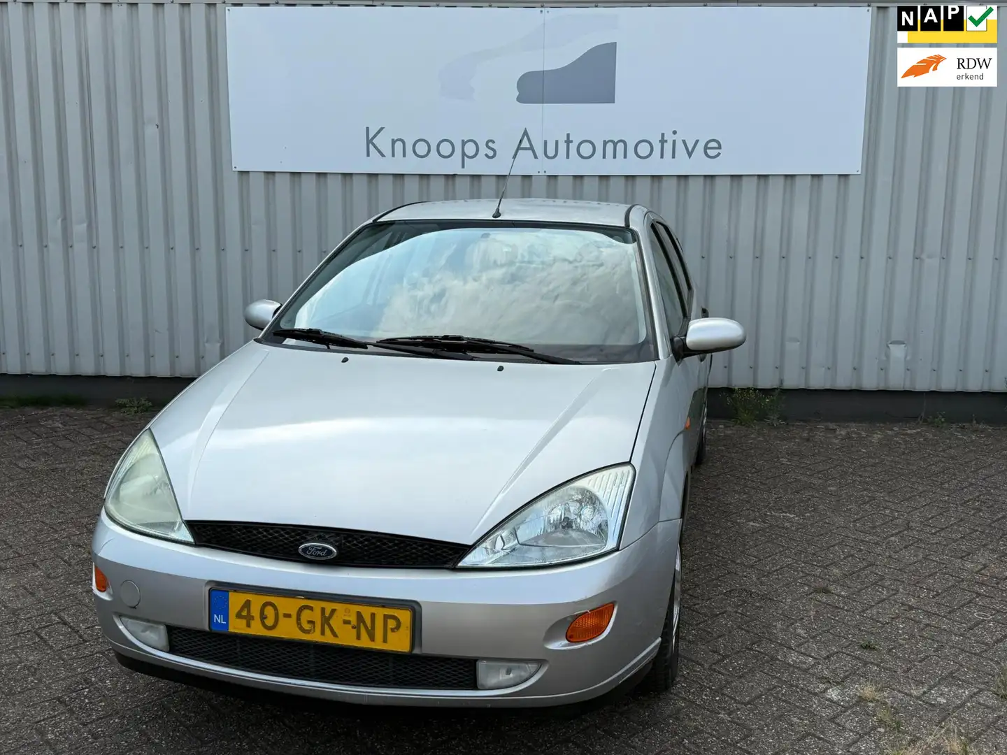Ford Focus 1.6-16V Collection 5 deurs Airco Gris - 1