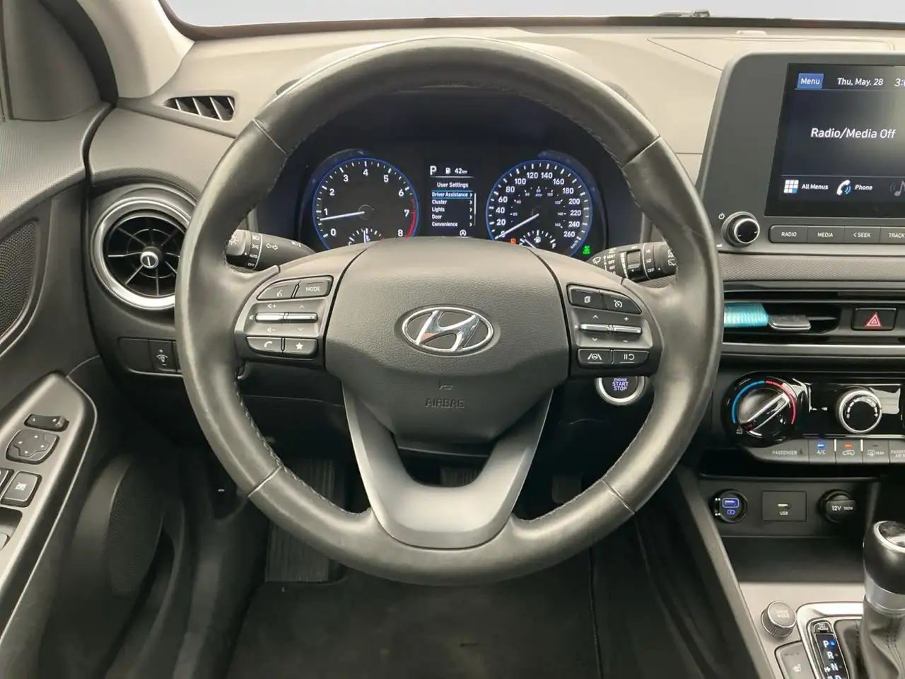 Hyundai KONA снимка Hyundai KONA