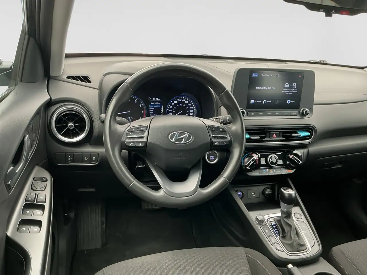 Hyundai KONA снимка Hyundai KONA