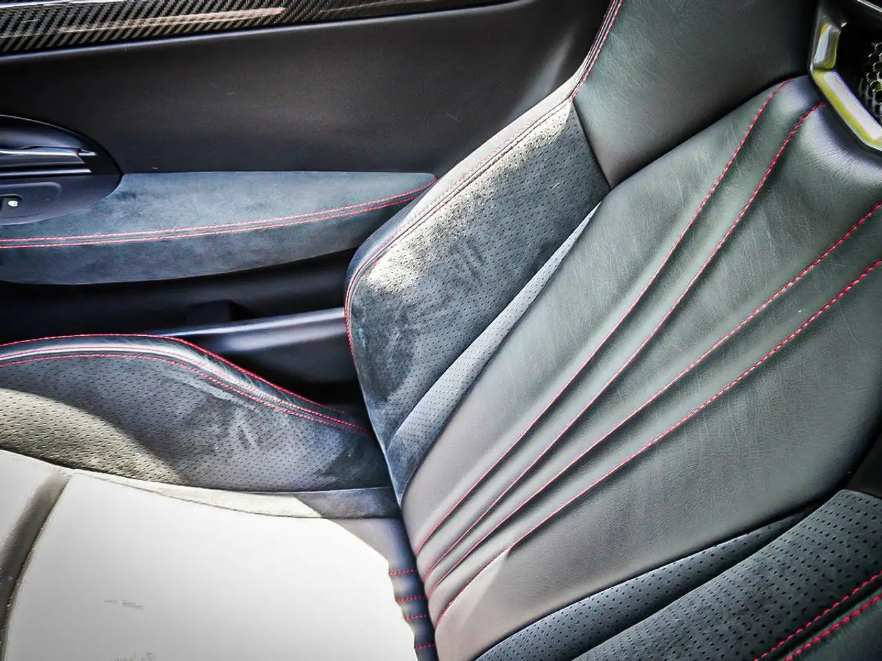 Maserati GranTurismo снимка Maserati GranTurismo