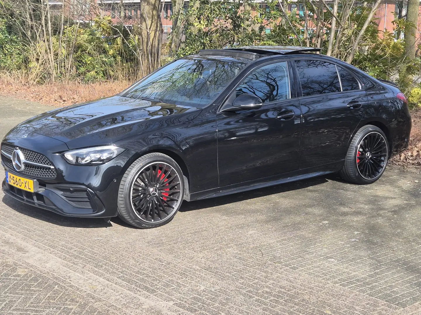 Mercedes-Benz C 300 e AMG Line | Panoramadak | Night | 19 inch Zwart - 2