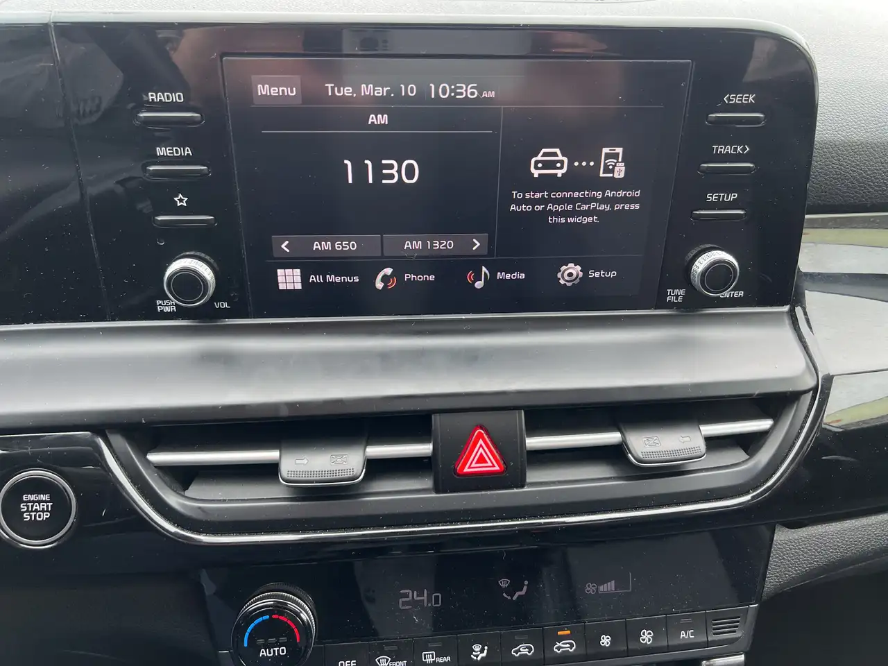 Kia Seltos снимка Kia Seltos