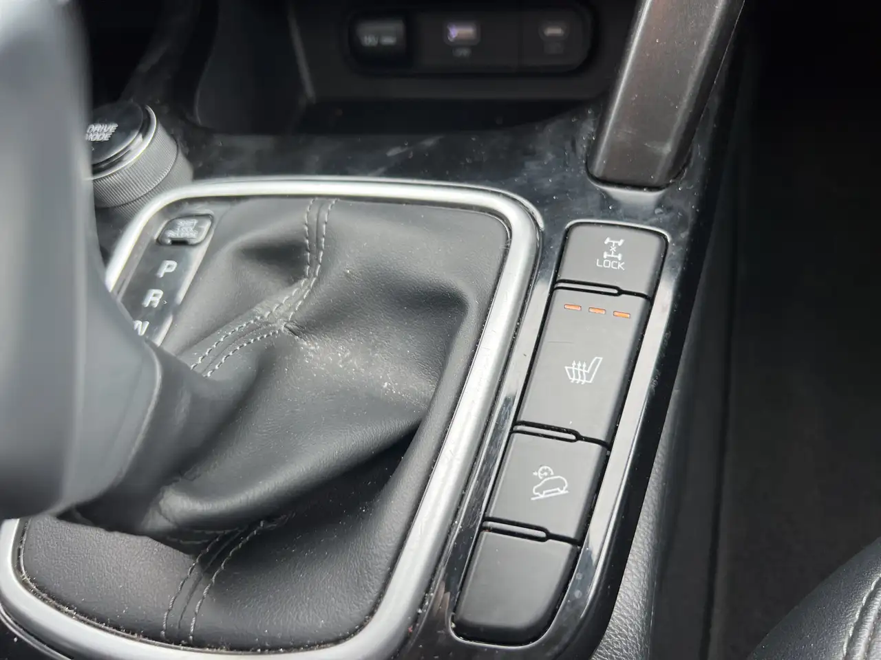 Kia Seltos снимка Kia Seltos