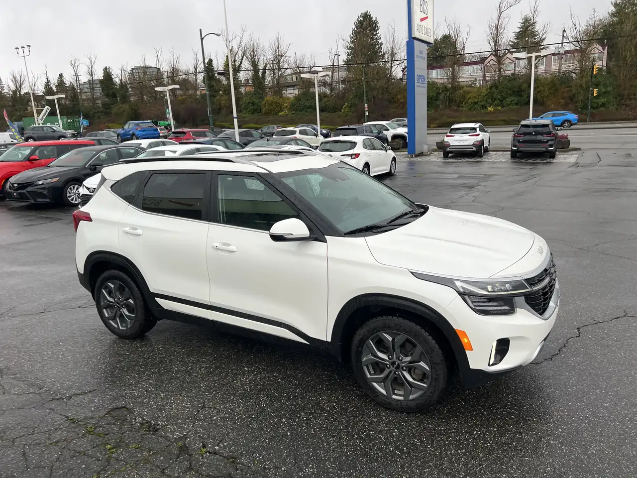 Kia Seltos снимка Kia Seltos