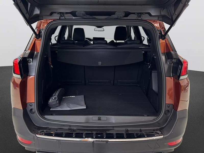 Peugeot 5008 1.2 Hybrid 136 Allure Pack — photo 6