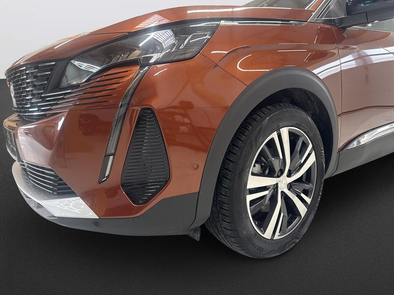 Peugeot 5008 1.2 Hybrid 136 Allure Pack — photo 8