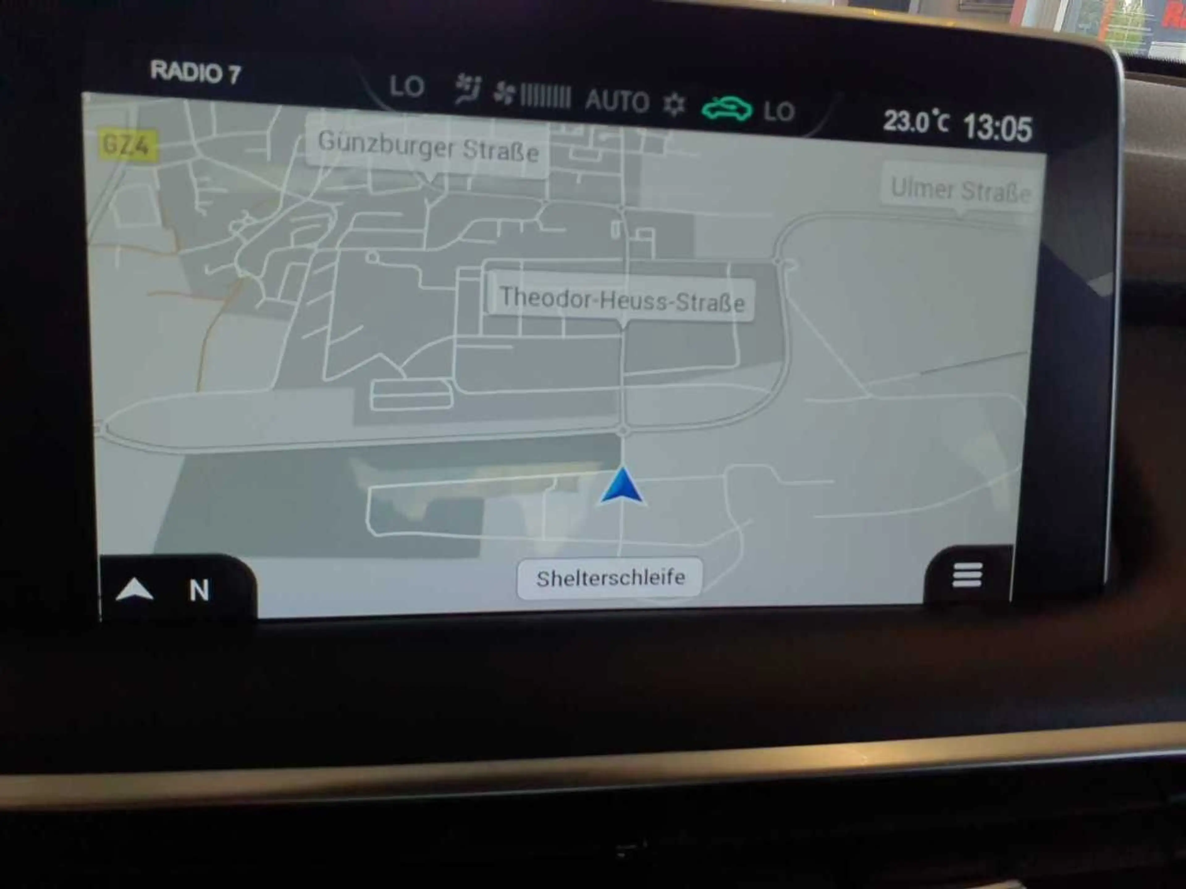 MG HS E Luxury PHEV 360° Pano S-Dach SpoSi ACC BLIS — photo 11