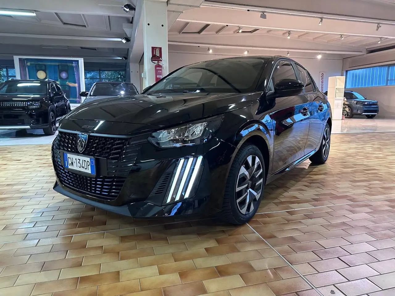 Peugeot 208