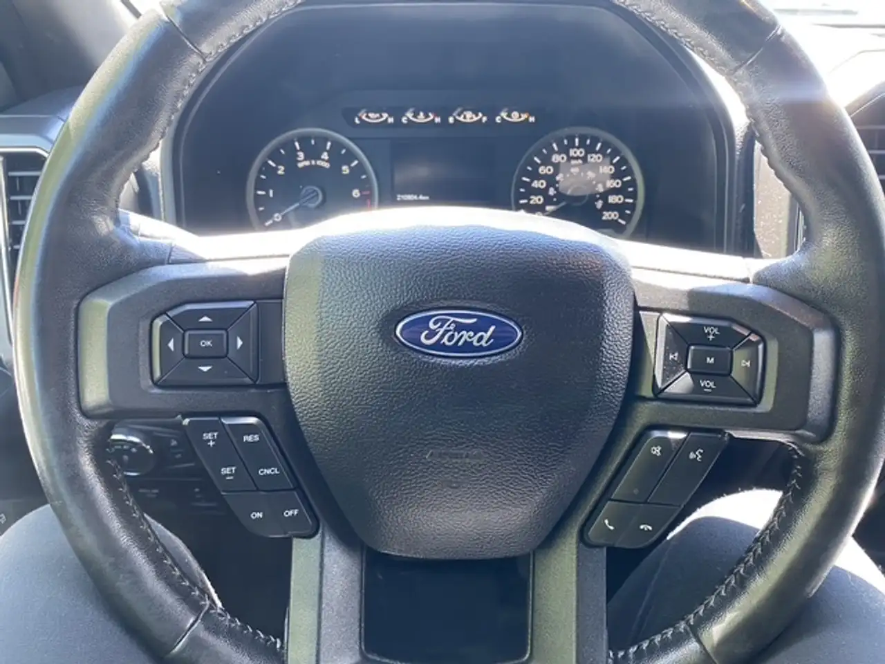 Ford F 150 снимка Ford F 150