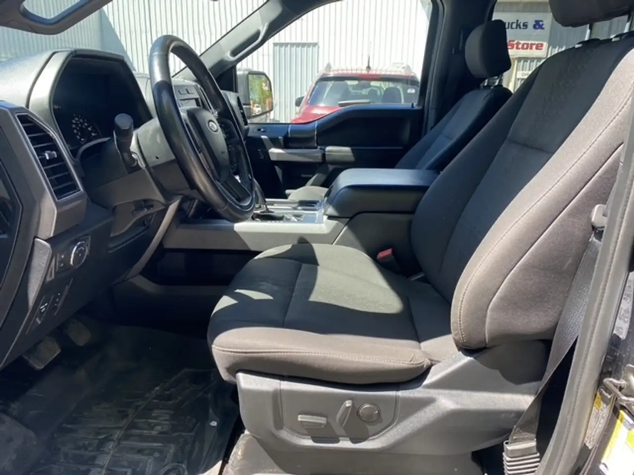 Ford F 150 снимка Ford F 150