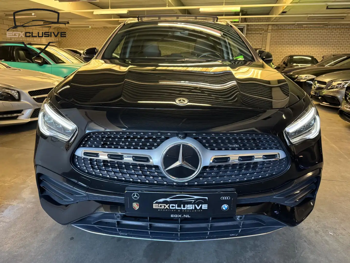Mercedes-Benz GLA 200 Premium Plus AMG Pano/Camera/Ambiente Zwart - 2