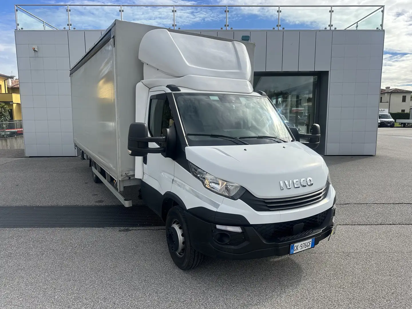 Iveco Daily 60C18 Hi-tech CenRegSpondaIdra6200x2300x2850kg2200 Bianco - 1