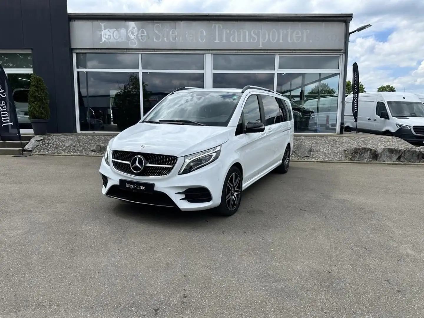 Mercedes-Benz V 300 d AVANTGARDE EDITION/EXTRALANG/AMG/ALLRAD/4*4/BURM Wit - 2