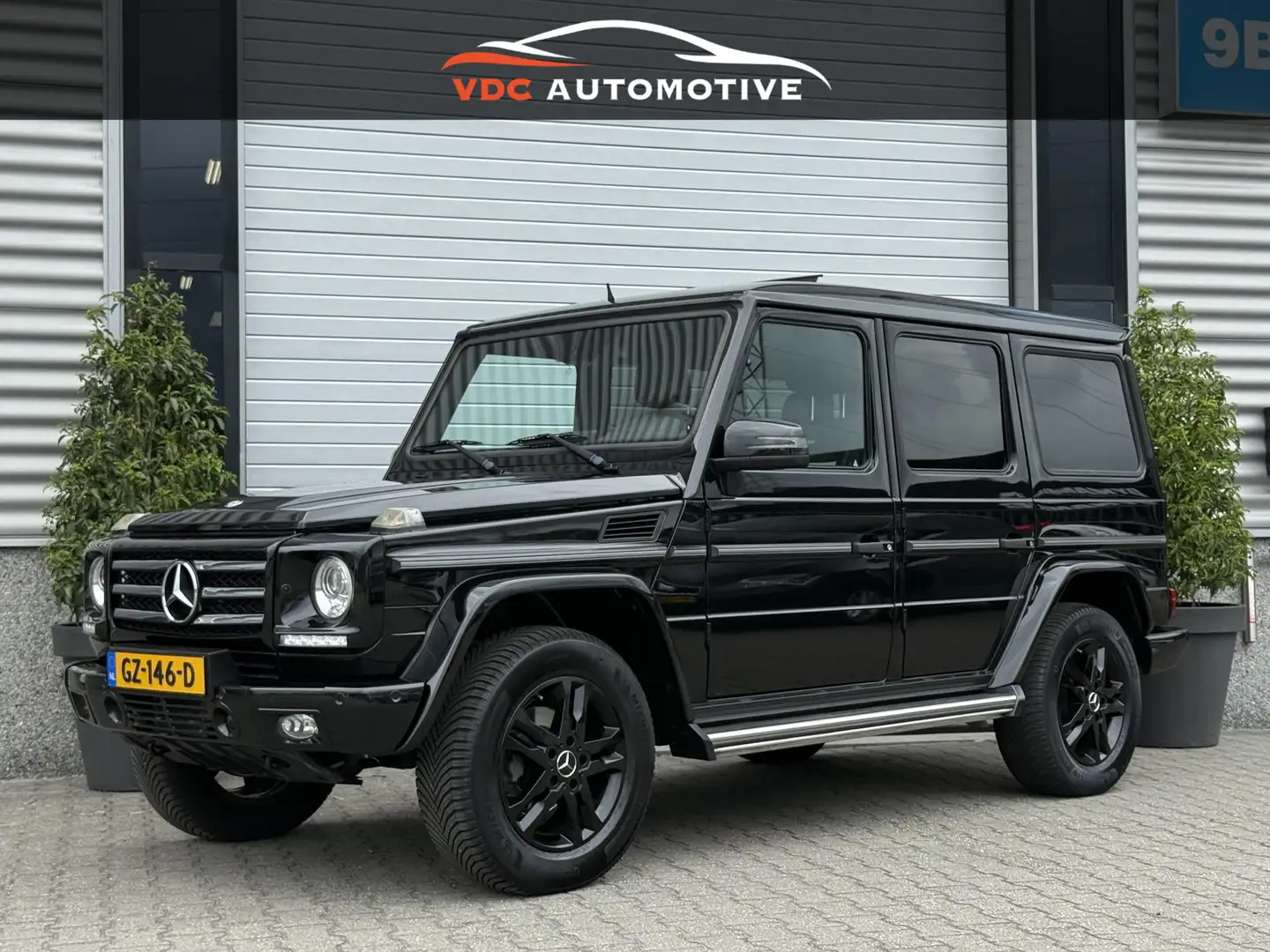 Mercedes-Benz G 350 Bluetec Designo | Trekhaak | Distronic | HarmanKar Zwart - 1