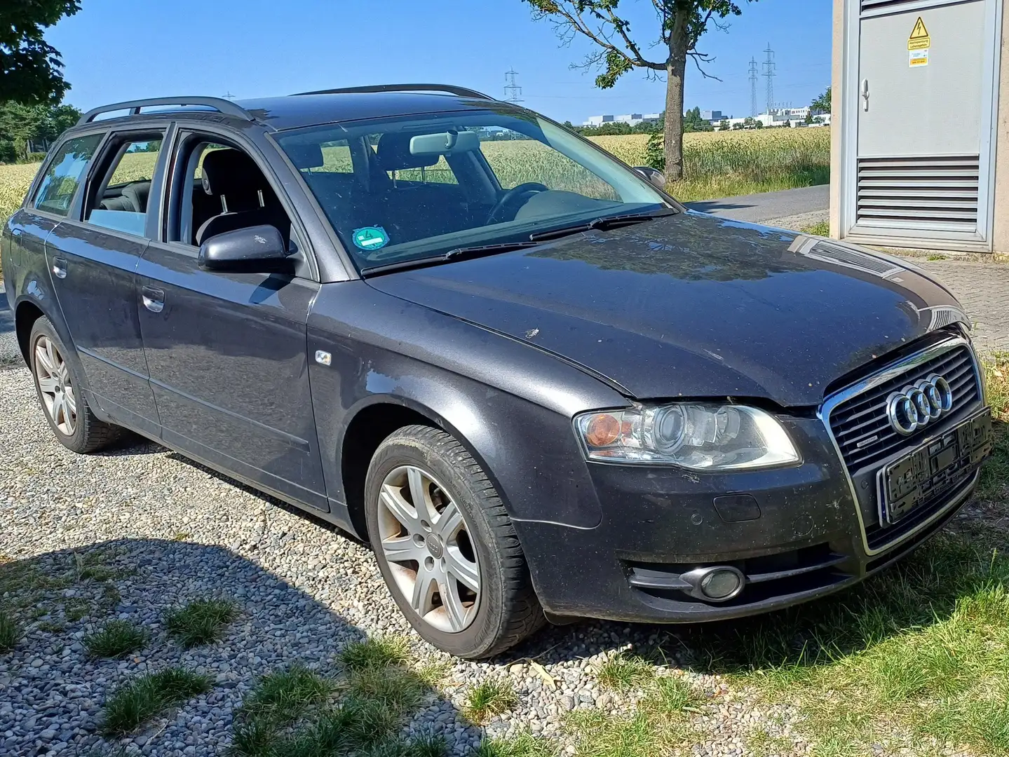 Audi A4 2.0 TDI quattro (125kW) Grau - 2