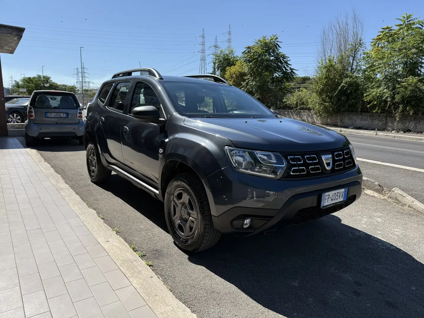 Dacia Duster 1.6 *UNIPRO* *MOTORE REVISIONATO!!2 ANNI GRANZIA! Grigio - 2