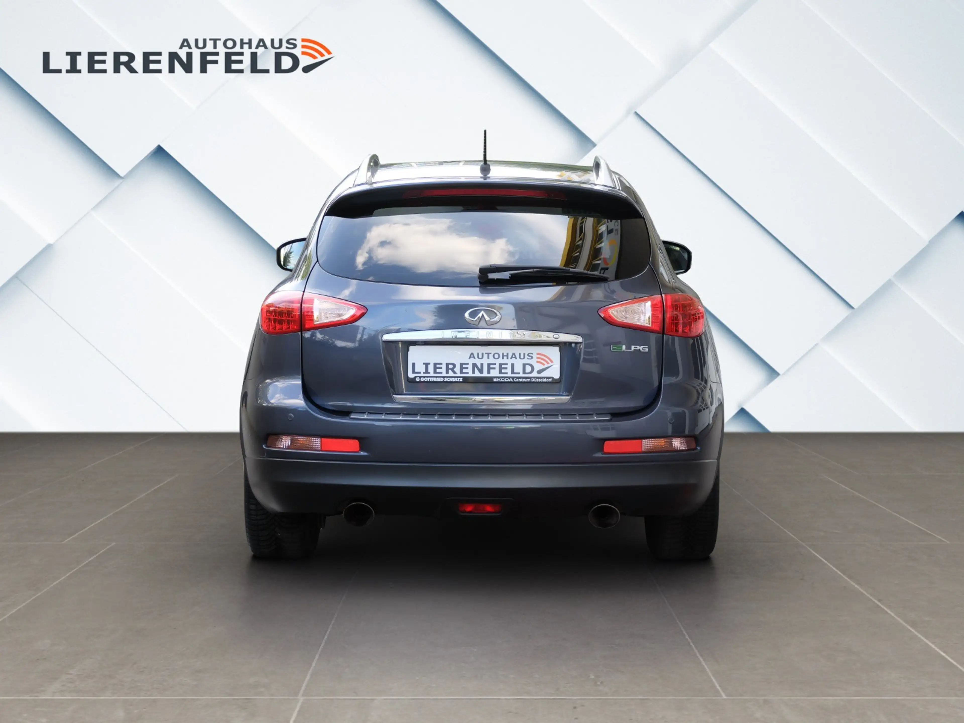 Infiniti 37 aus 1.Hand LPG Gasanlage — photo 6