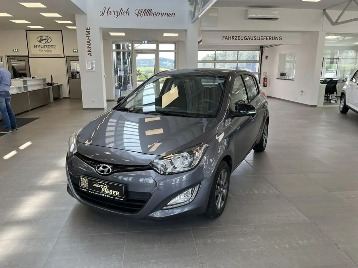 Hyundai i20 Hyundai 1,25 GO! *Klima, USB, Bluetooth, * Gris - 2