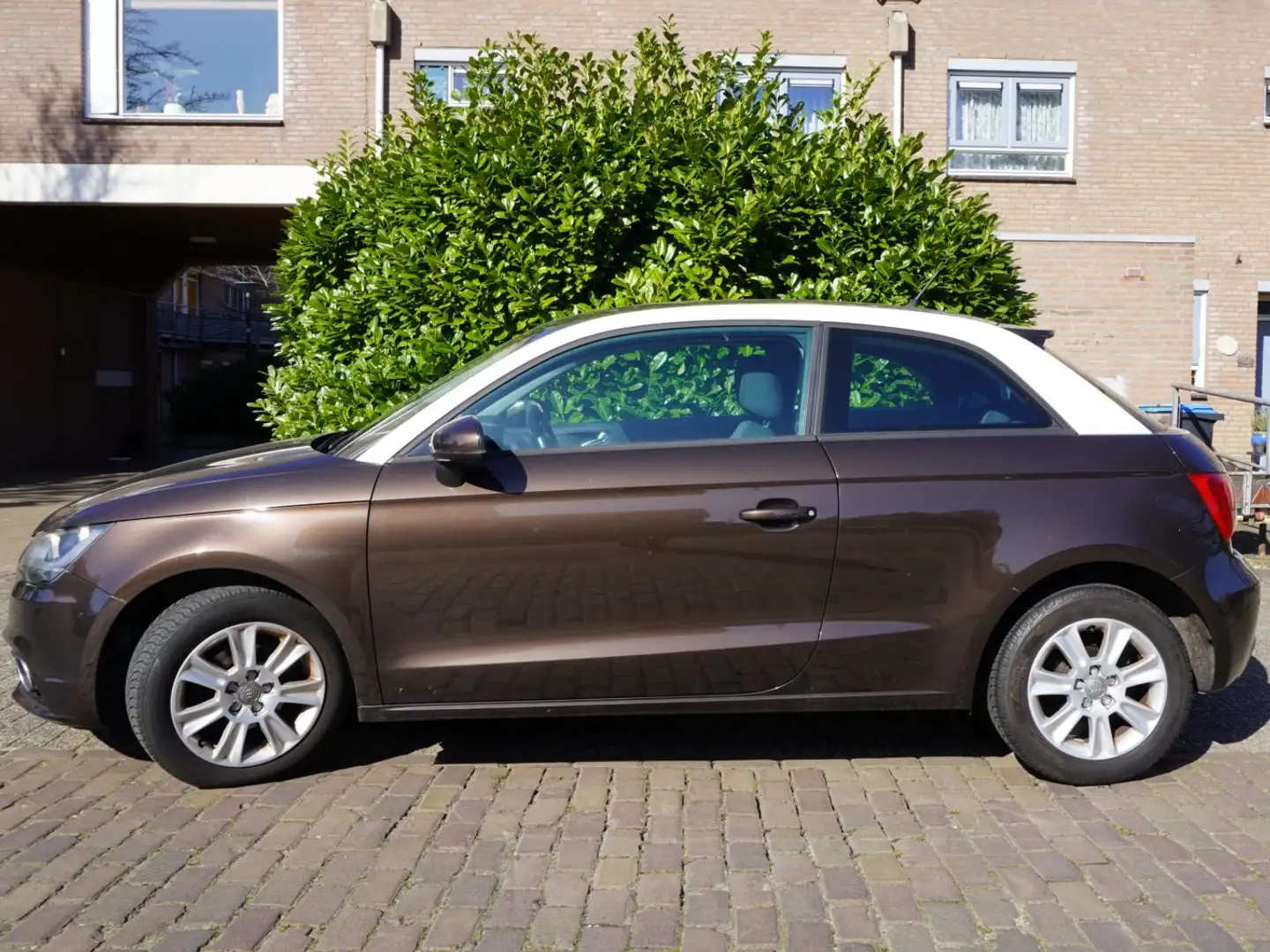 Audi A1 A1 1.2 TFSI Attr. PL.B. Bruin - 1