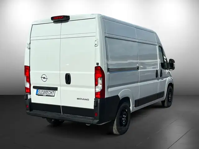 Opel Movano view 3
