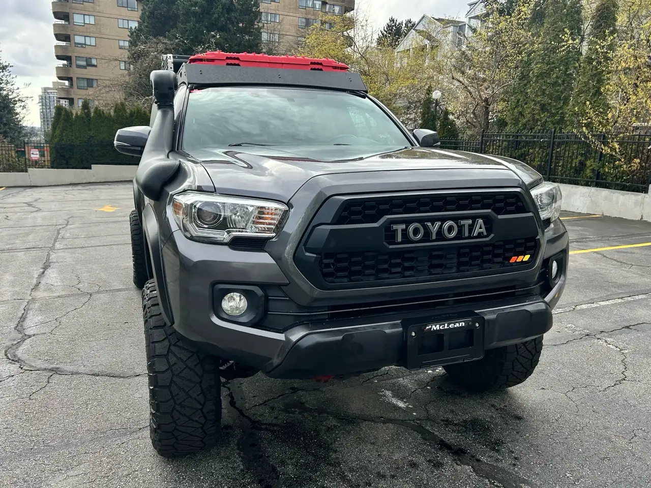 Toyota Tacoma снимка Toyota Tacoma